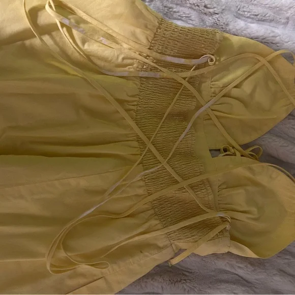 Betsey Johnson vintage Yellow and White hibiscus  Floral Halter Maxi Dress. 6 - Picture 6 of 9